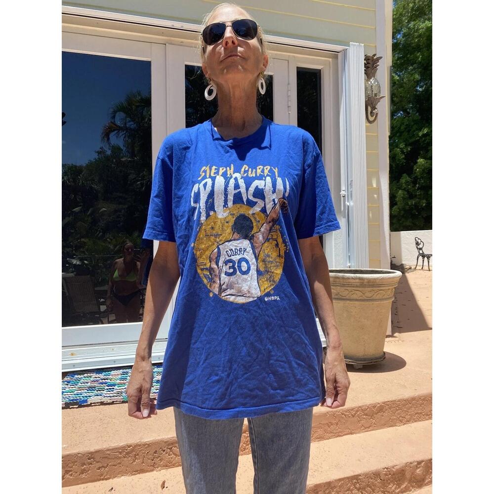 Mens Steph Curry Splash Golden State Warriors Graphic T-Shirt Large